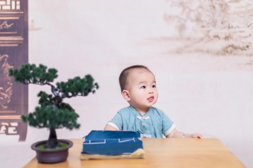 鞍山宝宝喊肚子疼怎么回事